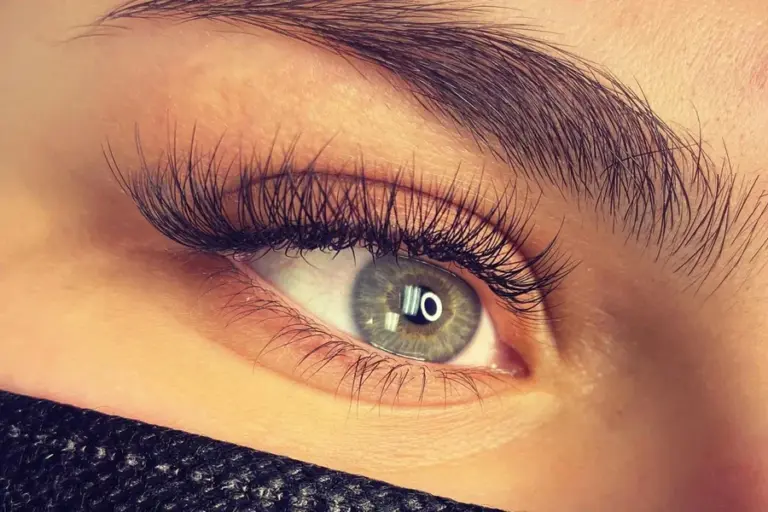 Natural Lashes