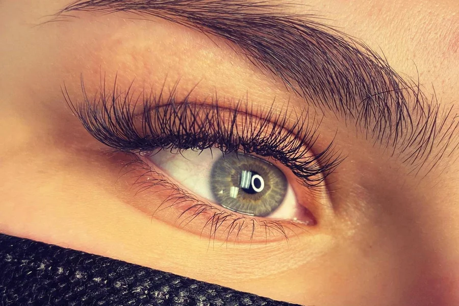 Natural Lashes